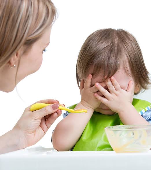 حلول فعالة لتحسين شهية طفلك الصغير 